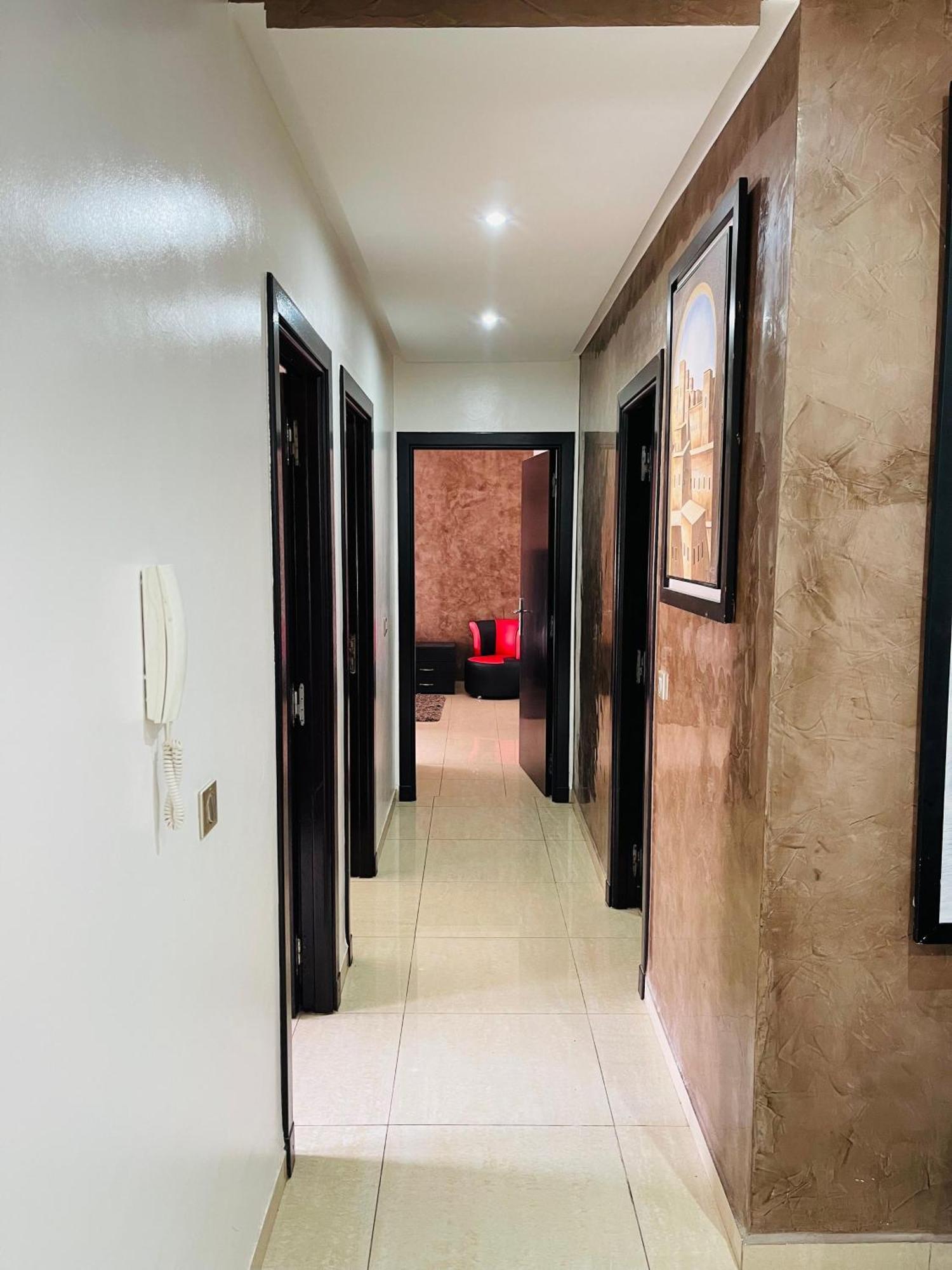 إسلان بمسبح Agadir